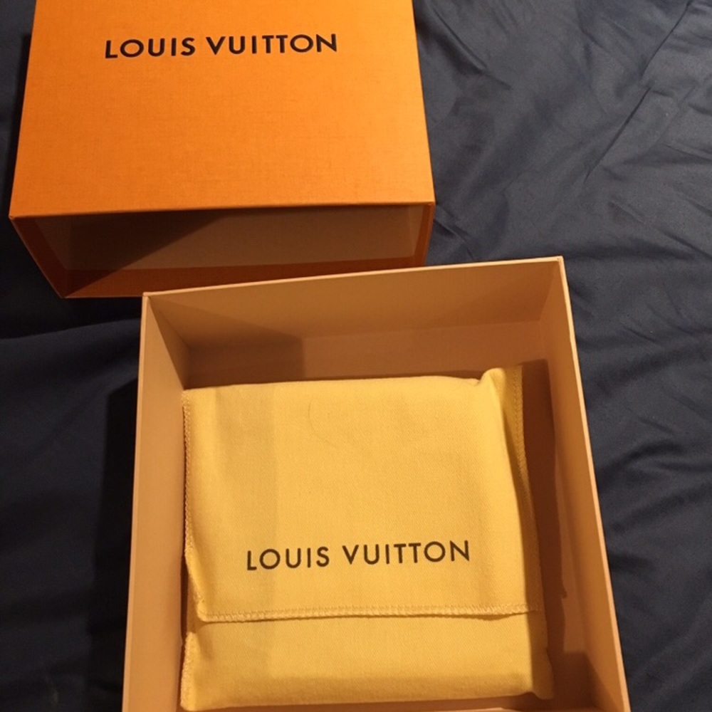 Louis Vuitton poche brand new men’s wallet